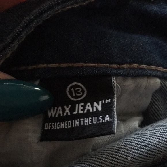 Distressed jeans - Picture 3 of 3